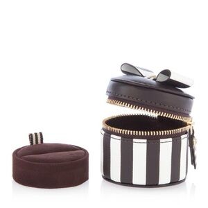 Henri Bendel Ring Box